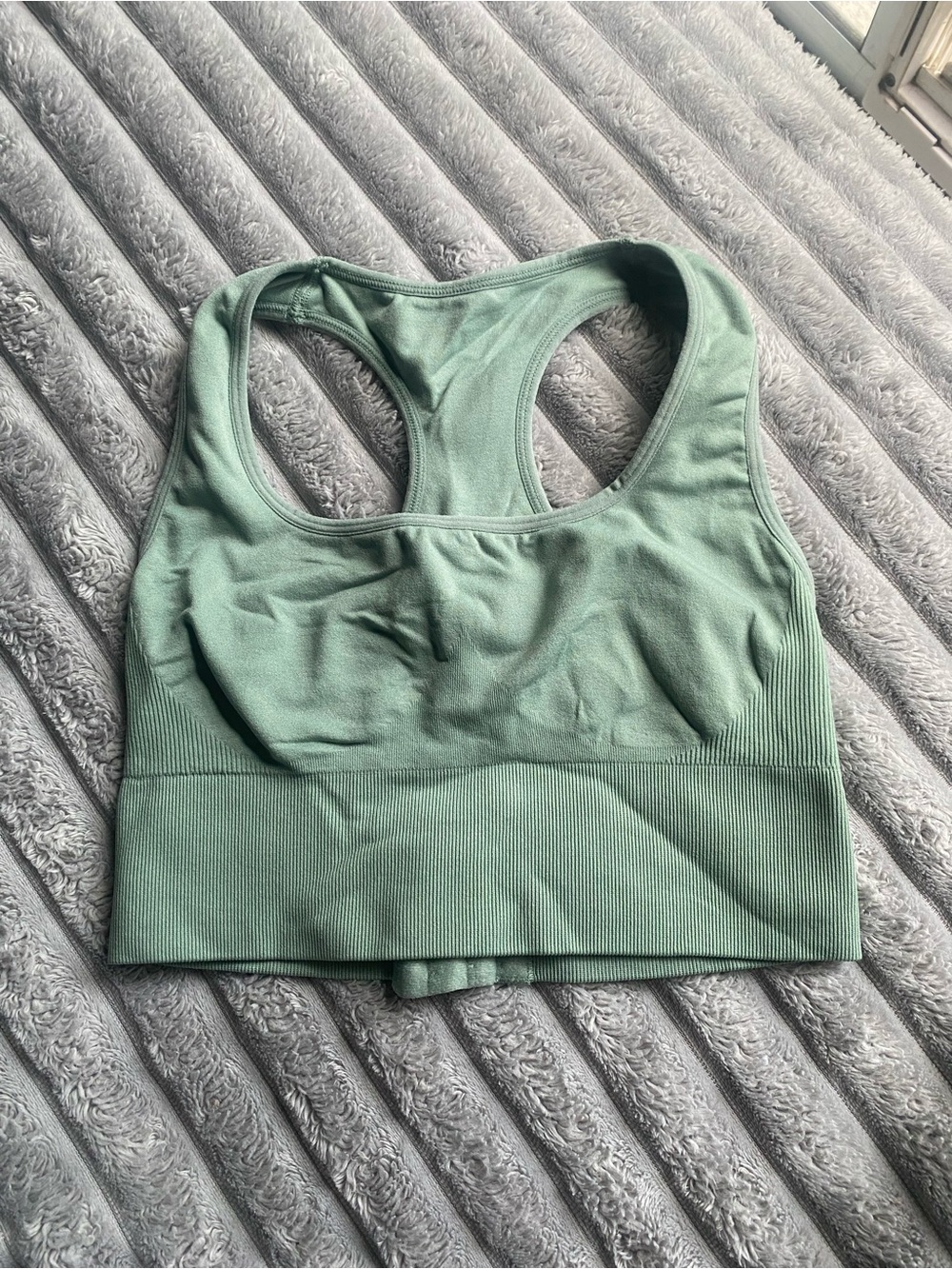 NVGTN Seamless Racerback Sports Bra - Sage Green
